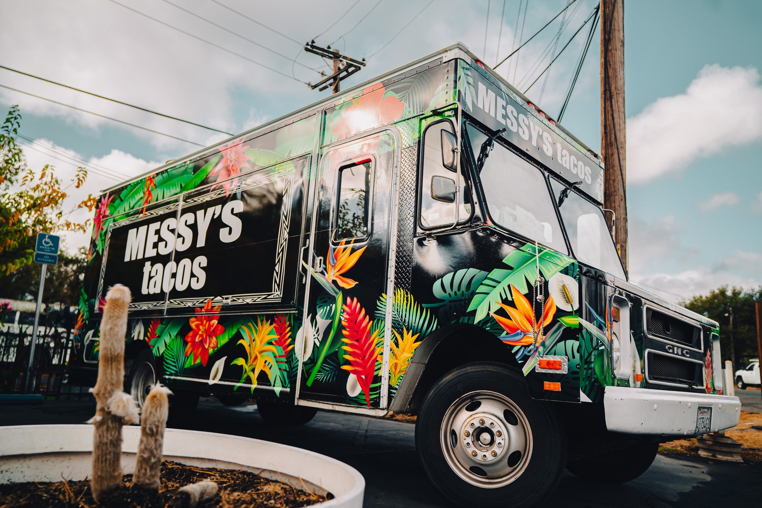 Messy’s Tacos Food Truck: Creative Tacos and Cold Brews in Placer County